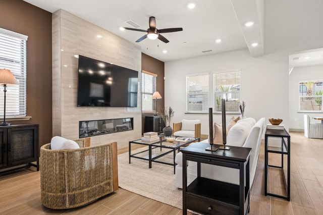 11170 N Via Ravenna Drive, Fresno, CA 93730