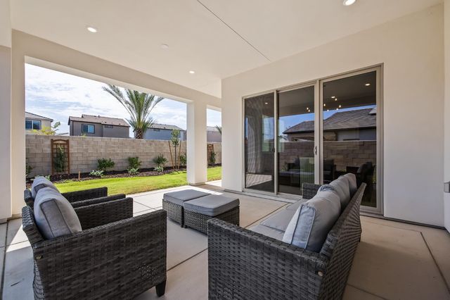 11170 N Via Ravenna Drive, Fresno, CA 93730