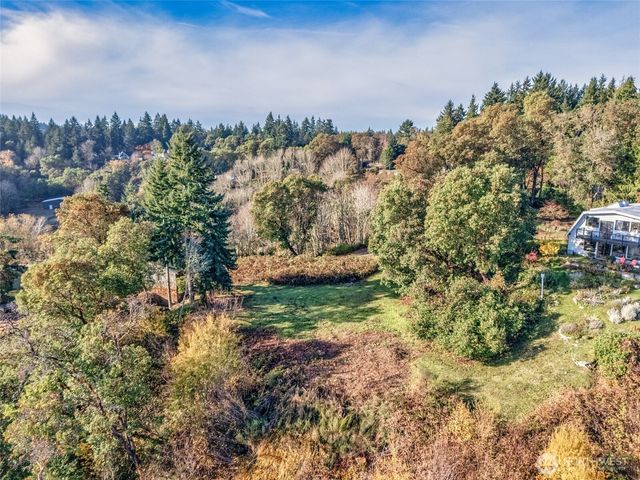 27430 90th Avenue SW, Vashon, WA 98070