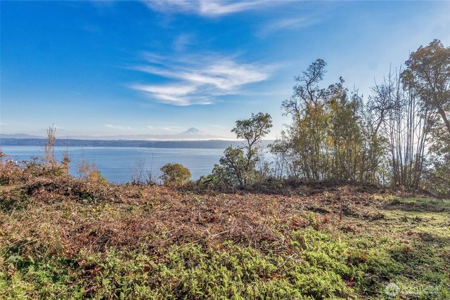 27430 90th Avenue SW, Vashon, WA 98070