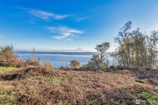 27430 90th Avenue SW, Vashon, WA 98070