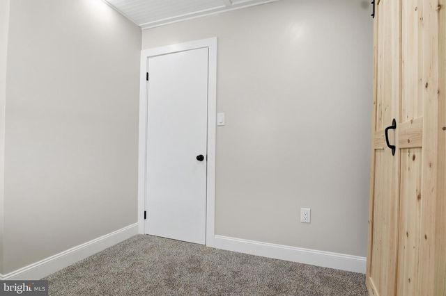 810 JEFFERSON LN, Red Lion, PA 17356