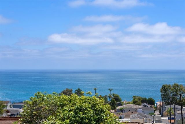 848 Hillcrest Drive, Laguna Beach, CA 92651