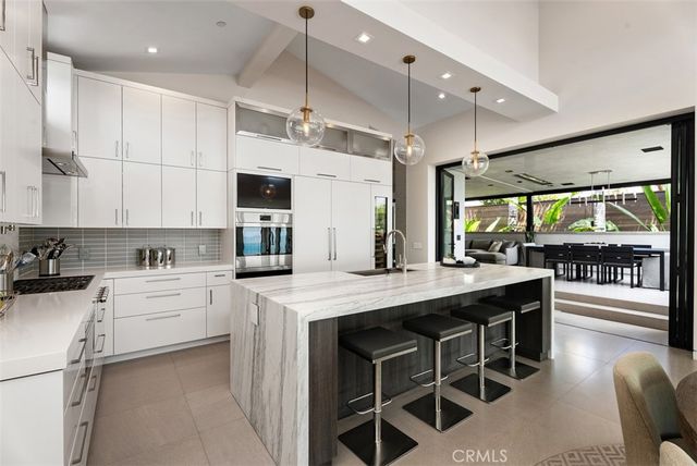 848 Hillcrest Drive, Laguna Beach, CA 92651