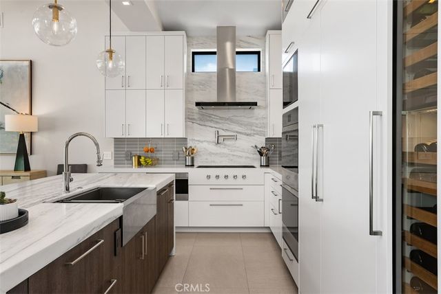 848 Hillcrest Drive, Laguna Beach, CA 92651