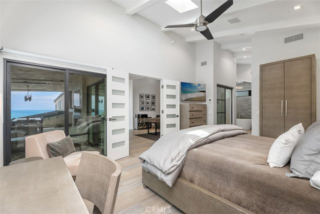 848 Hillcrest Drive, Laguna Beach, CA 92651