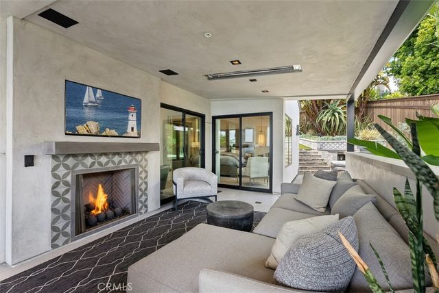848 Hillcrest Drive, Laguna Beach, CA 92651