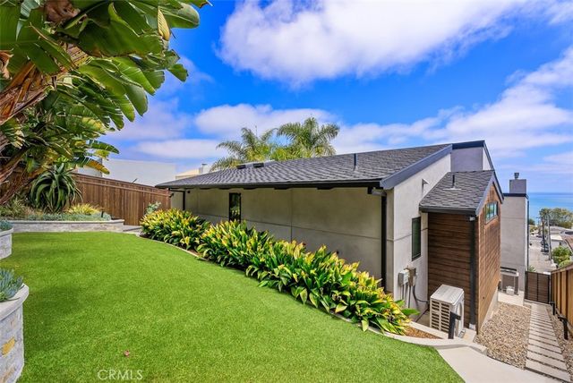 848 Hillcrest Drive, Laguna Beach, CA 92651