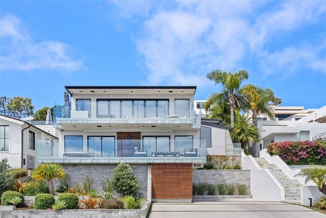 848 Hillcrest Drive, Laguna Beach, CA 92651