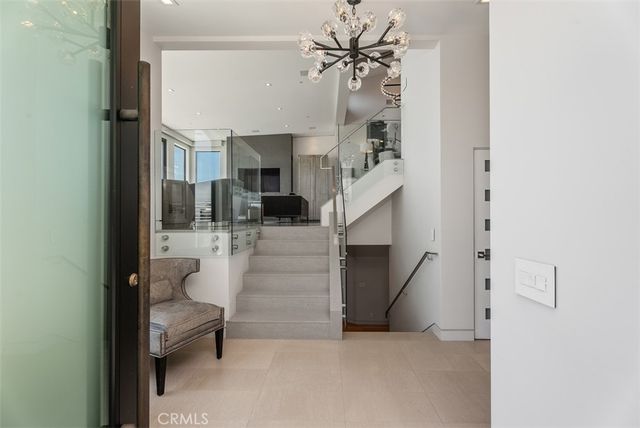 848 Hillcrest Drive, Laguna Beach, CA 92651