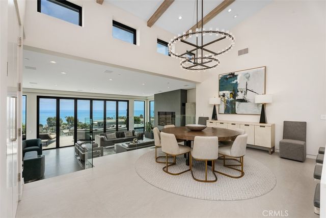 848 Hillcrest Drive, Laguna Beach, CA 92651