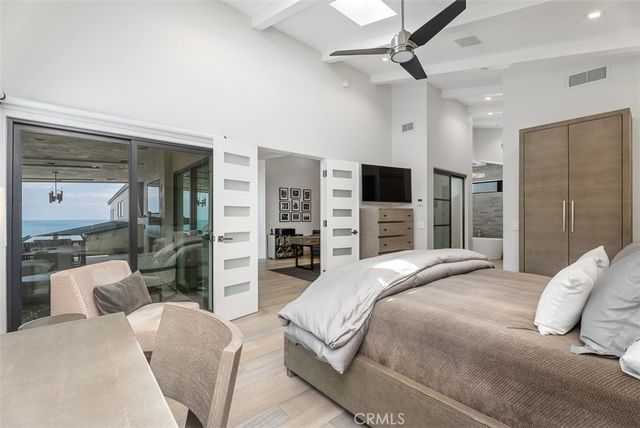 848 Hillcrest Drive, Laguna Beach, CA 92651
