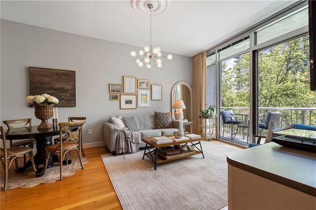 44 Peachtree Place NE 822, Atlanta, GA 30309