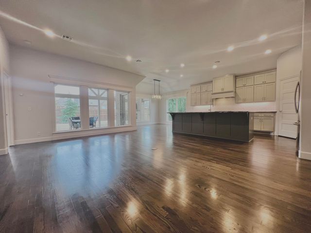 12179 S 104th Avenue, Bixby, OK 74008