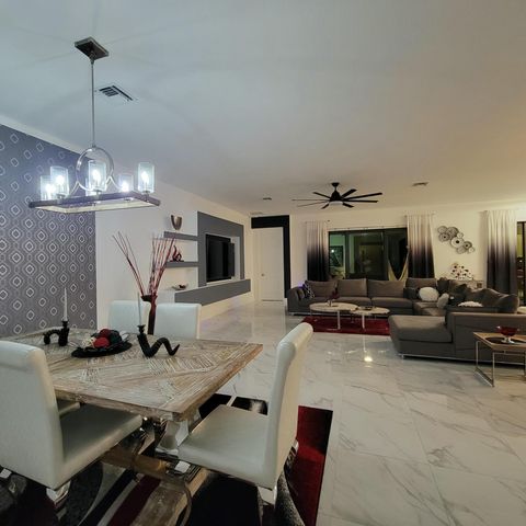15750 LONGBOAT KEY Drive, Westlake, FL 33470