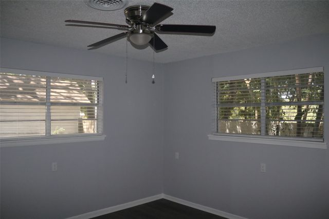 407 N Jefferson Street, Kaufman, TX 75142