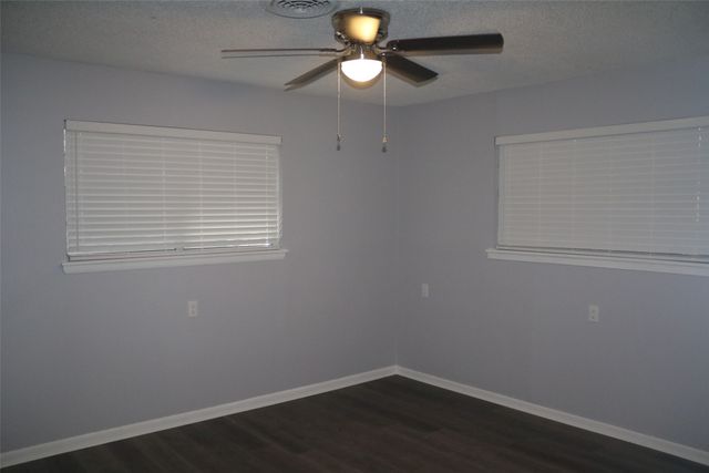 407 N Jefferson Street, Kaufman, TX 75142