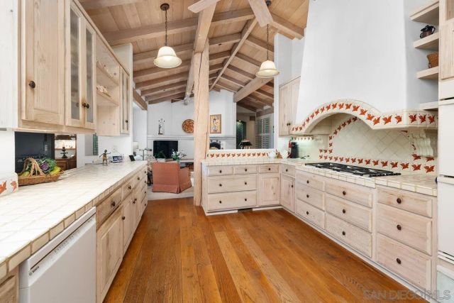17240 Avenida De Acacias, Rancho Santa Fe, CA 92067