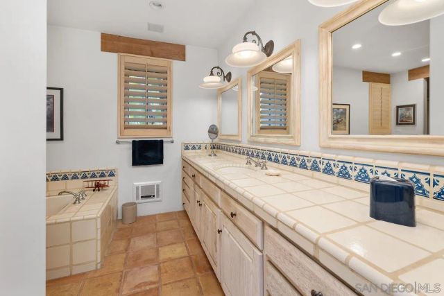 17240 Avenida De Acacias, Rancho Santa Fe, CA 92067