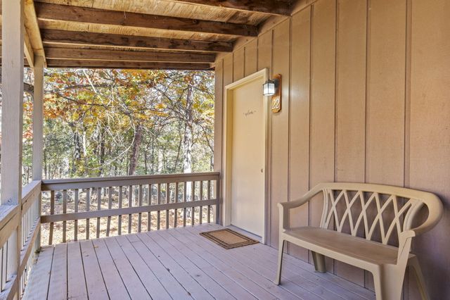 207 Bar M Lane 22, Branson West, MO 65737