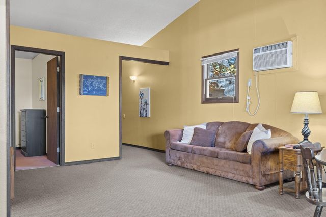 207 Bar M Lane 22, Branson West, MO 65737