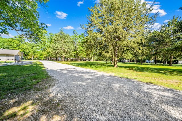 207 Bar M Lane 22, Branson West, MO 65737