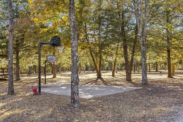 207 Bar M Lane 22, Branson West, MO 65737