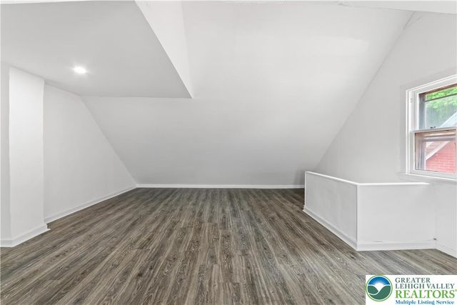 963 Wyandotte Street, Bethlehem City, PA 18015