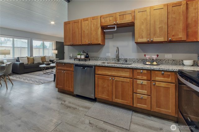 9711 Farwest Drive SW, Lakewood, WA 98498