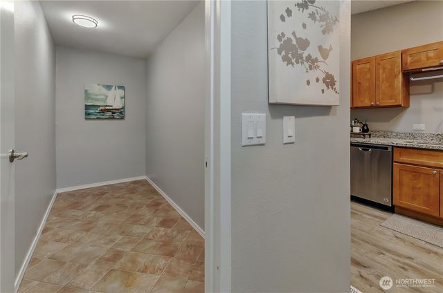9711 Farwest Drive SW, Lakewood, WA 98498
