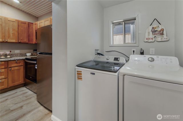 9711 Farwest Drive SW, Lakewood, WA 98498