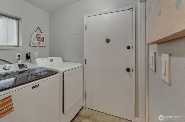 9711 Farwest Drive SW, Lakewood, WA 98498