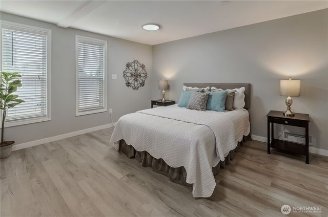 9711 Farwest Drive SW, Lakewood, WA 98498