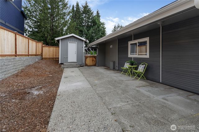 9711 Farwest Drive SW, Lakewood, WA 98498