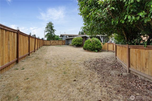 9711 Farwest Drive SW, Lakewood, WA 98498