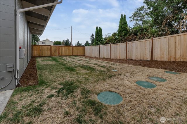 9711 Farwest Drive SW, Lakewood, WA 98498