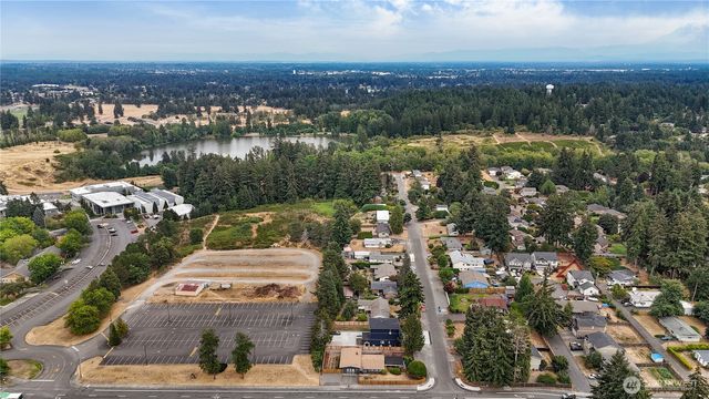 9711 Farwest Drive SW, Lakewood, WA 98498