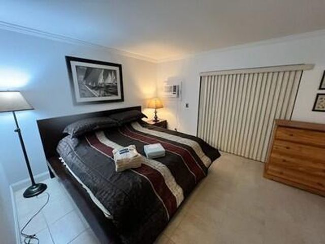 88 Berkshire D 88, West Palm Beach, FL 33417