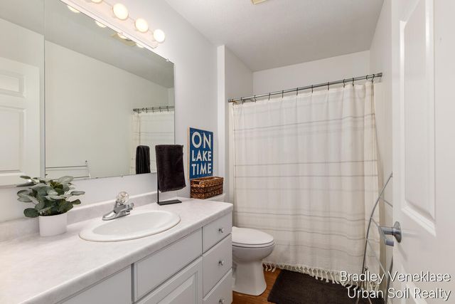 12464 S Sand Beach Drive, Grant, MI 49327