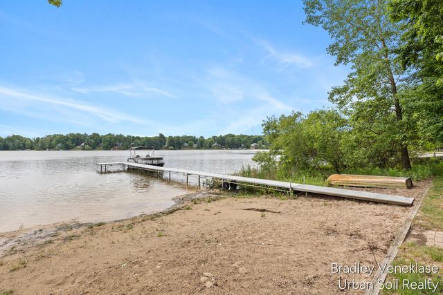 12464 S Sand Beach Drive, Grant, MI 49327