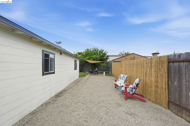 1927 83Rd Ave, Oakland, CA 94621