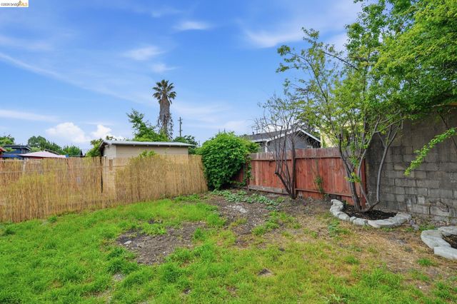 1927 83Rd Ave, Oakland, CA 94621