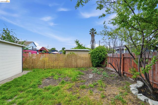 1927 83Rd Ave, Oakland, CA 94621