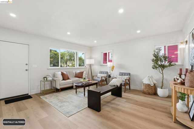 1927 83Rd Ave, Oakland, CA 94621