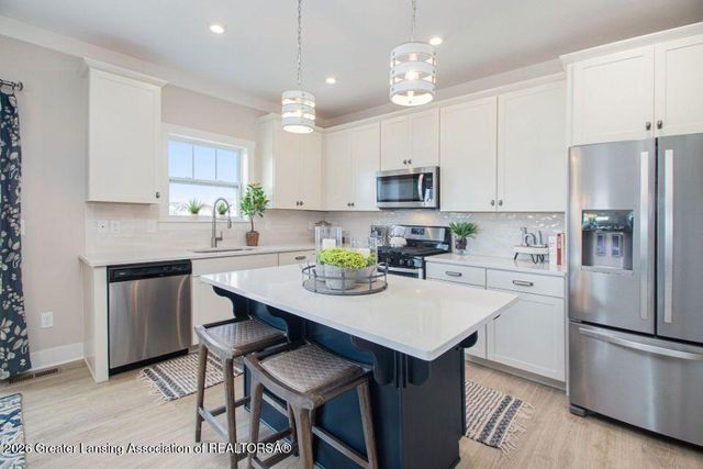 3215 E Crandell Drive, Charlotte, MI 48813