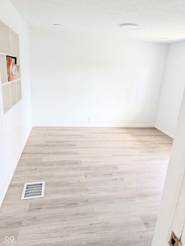 4618 W Beecher Street, Indianapolis, IN 46241