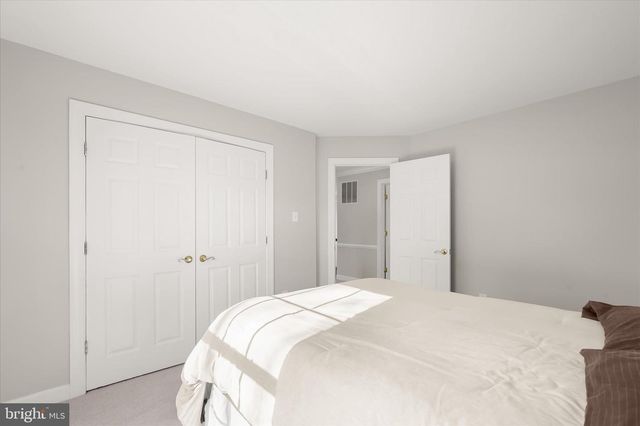 11207 BRAMBLEWOOD CT, Ijamsville, MD 21754