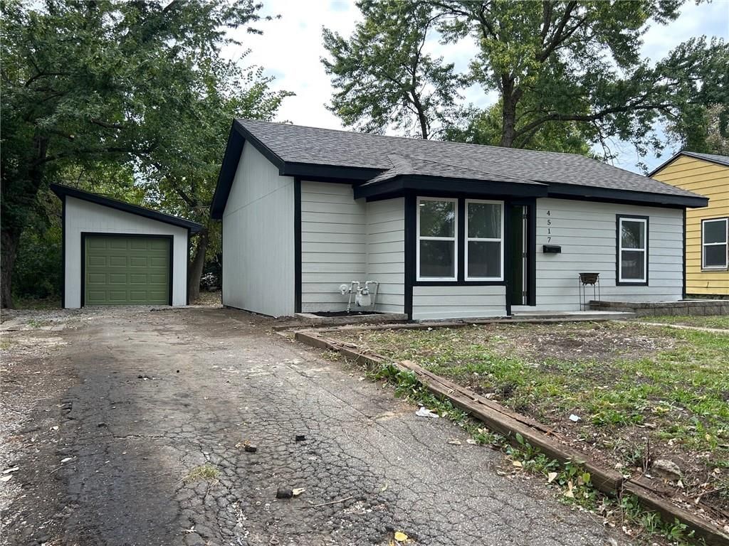 4517 Maggie Lane, Kansas City, KS 66102