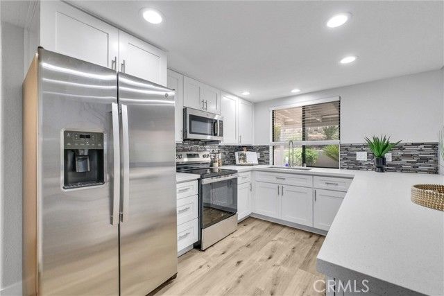 30998 Emperor, Canyon Lake, CA 92587