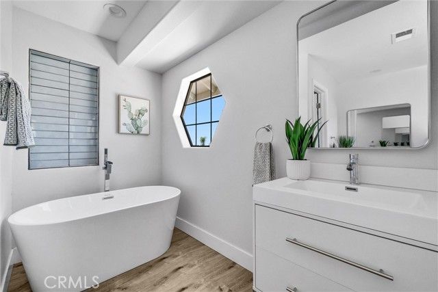 30998 Emperor, Canyon Lake, CA 92587